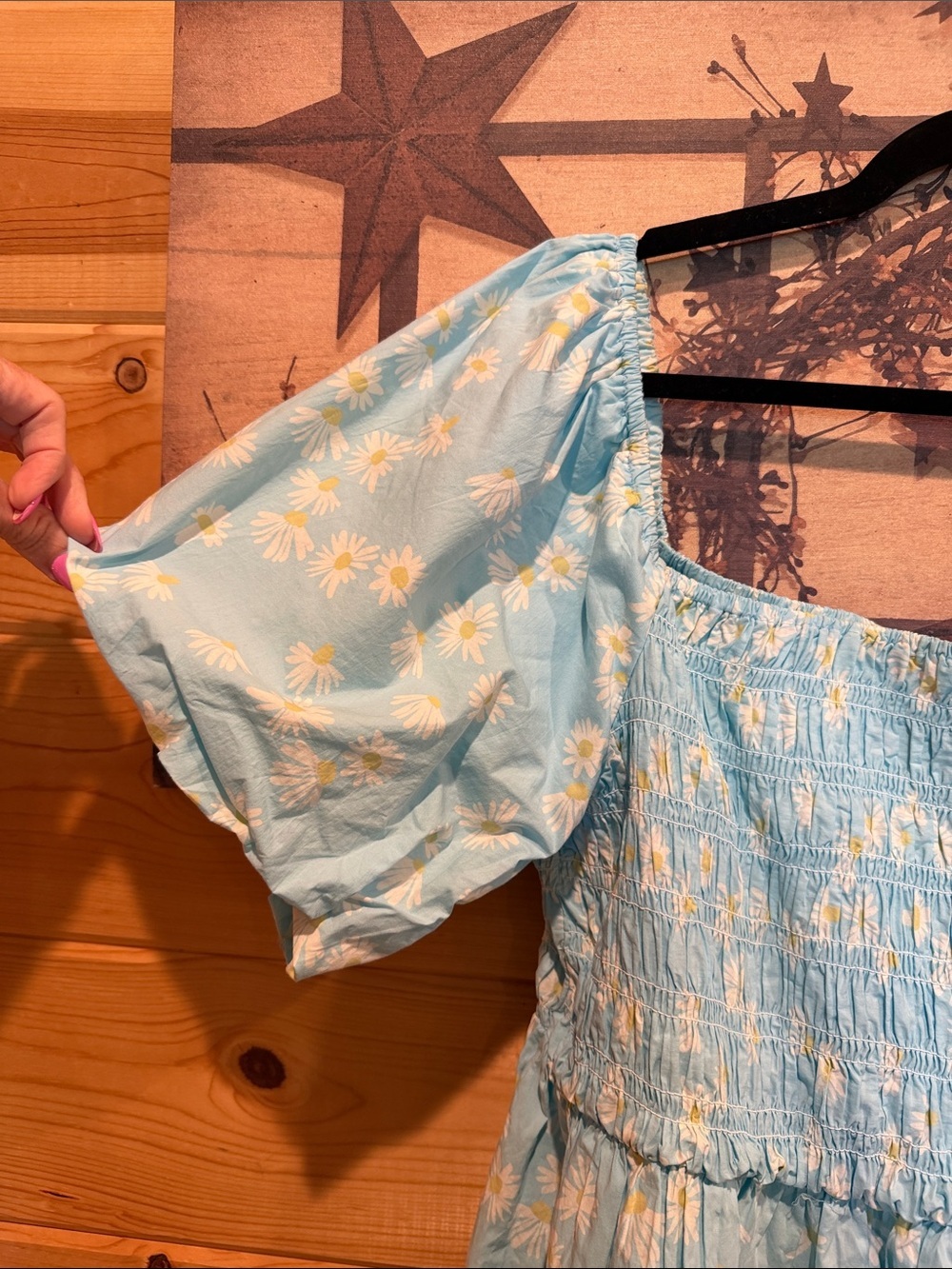 Smocked Square-Neck Puff Sleeve Top - Light Blue Daisy Simply Southern xL - Picture 5 of 5